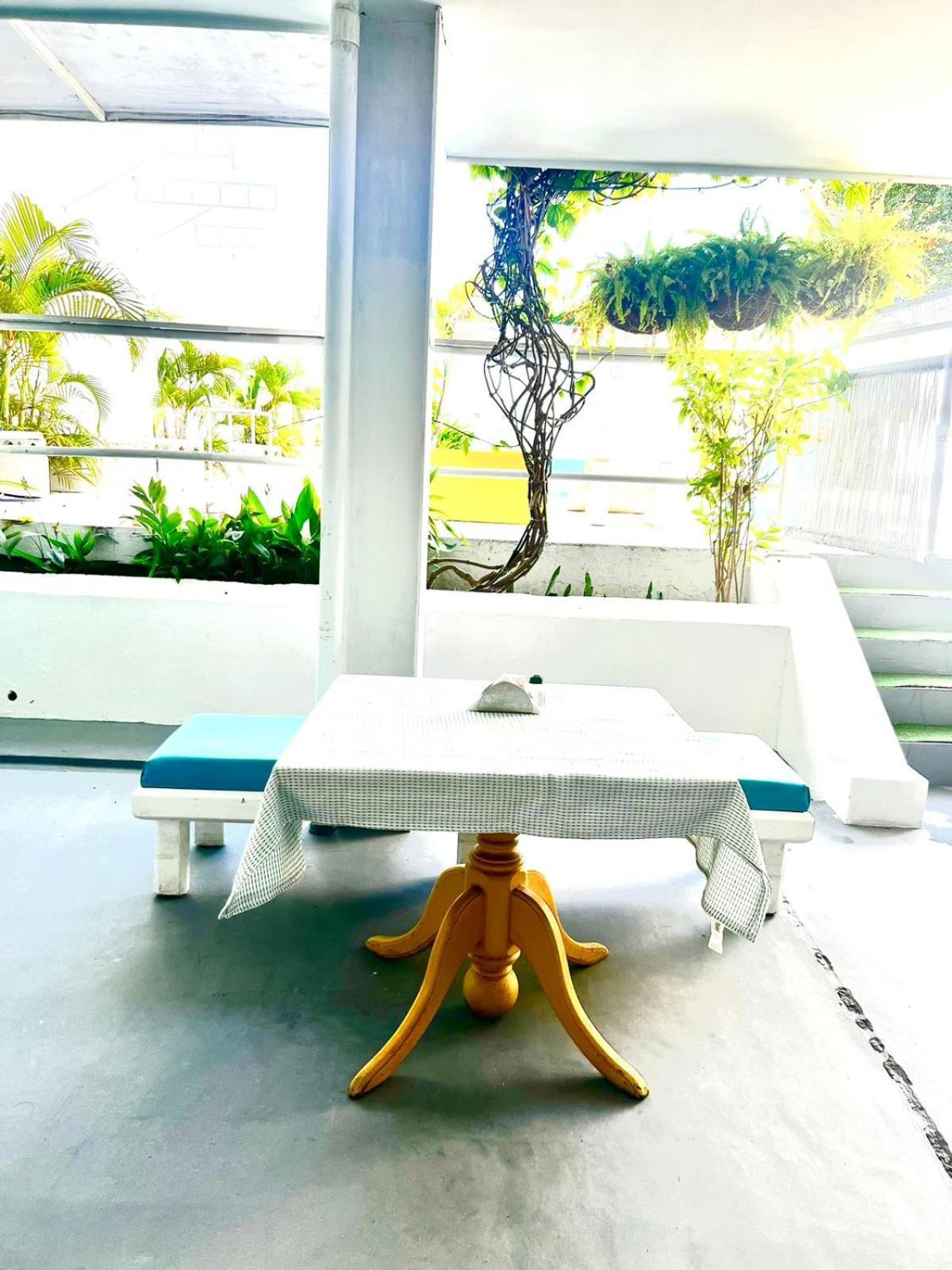 La Puerta Del Angel Isla Hotell Girardot Eksteriør bilde