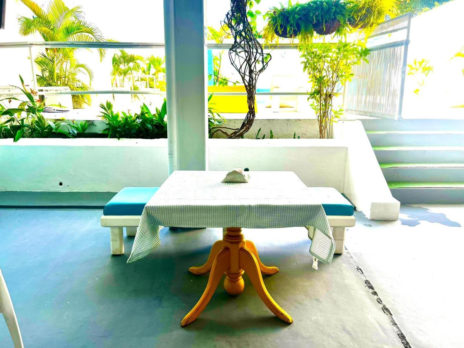 La Puerta Del Angel Isla Hotell Girardot Eksteriør bilde