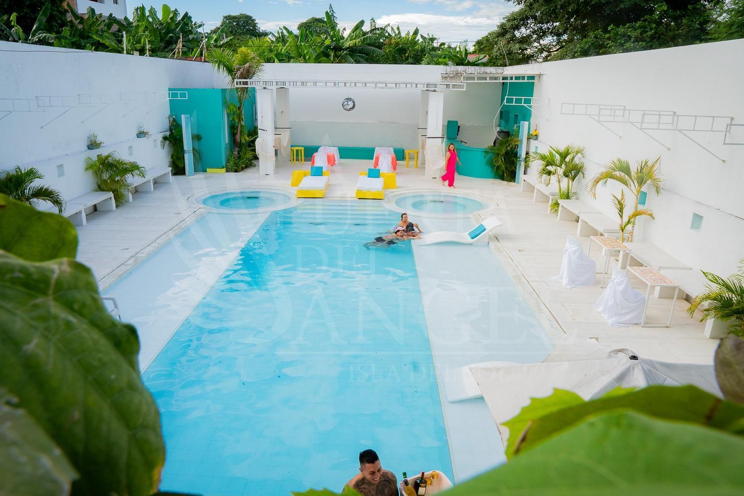 La Puerta Del Angel Isla Hotell Girardot Eksteriør bilde
