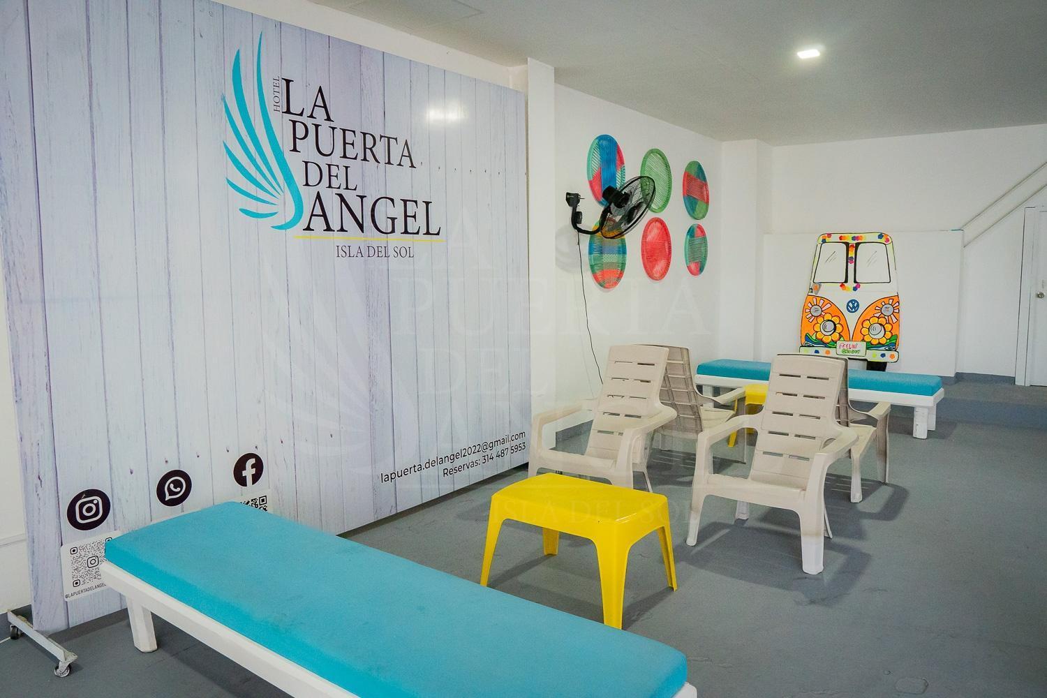 La Puerta Del Angel Isla Hotell Girardot Eksteriør bilde